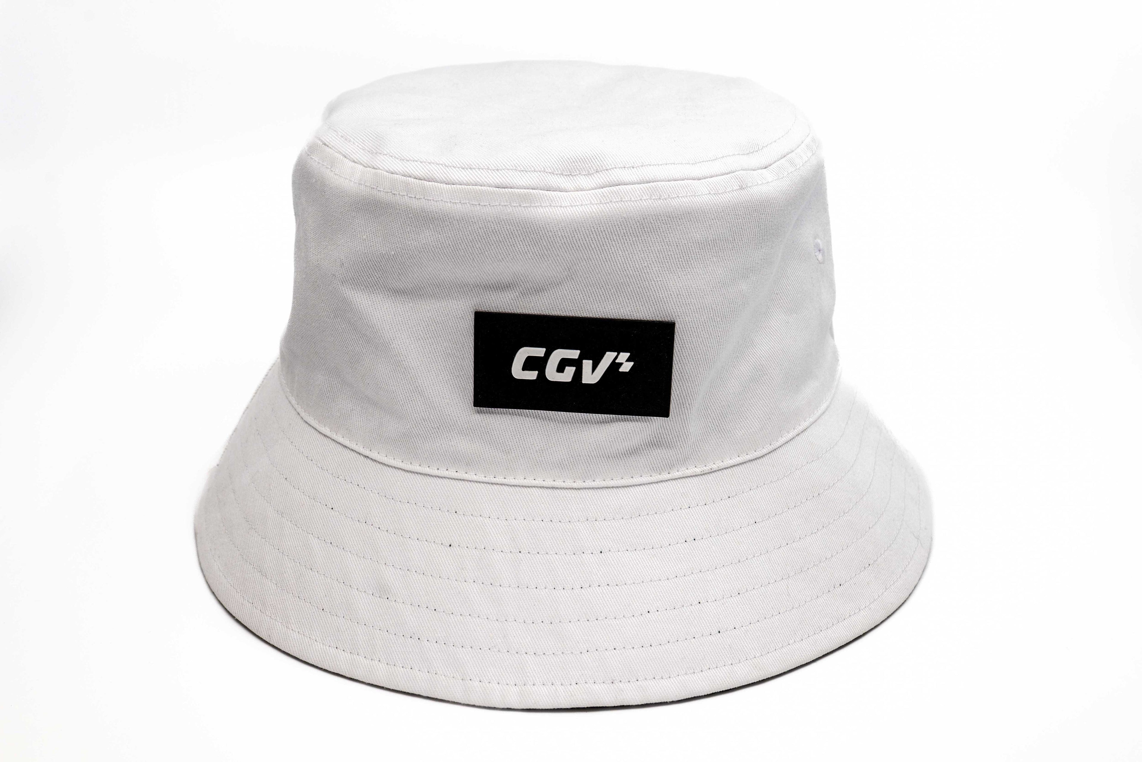 Bucket hat blanc CGV à plat, avec logo noir brodé à l’avant.