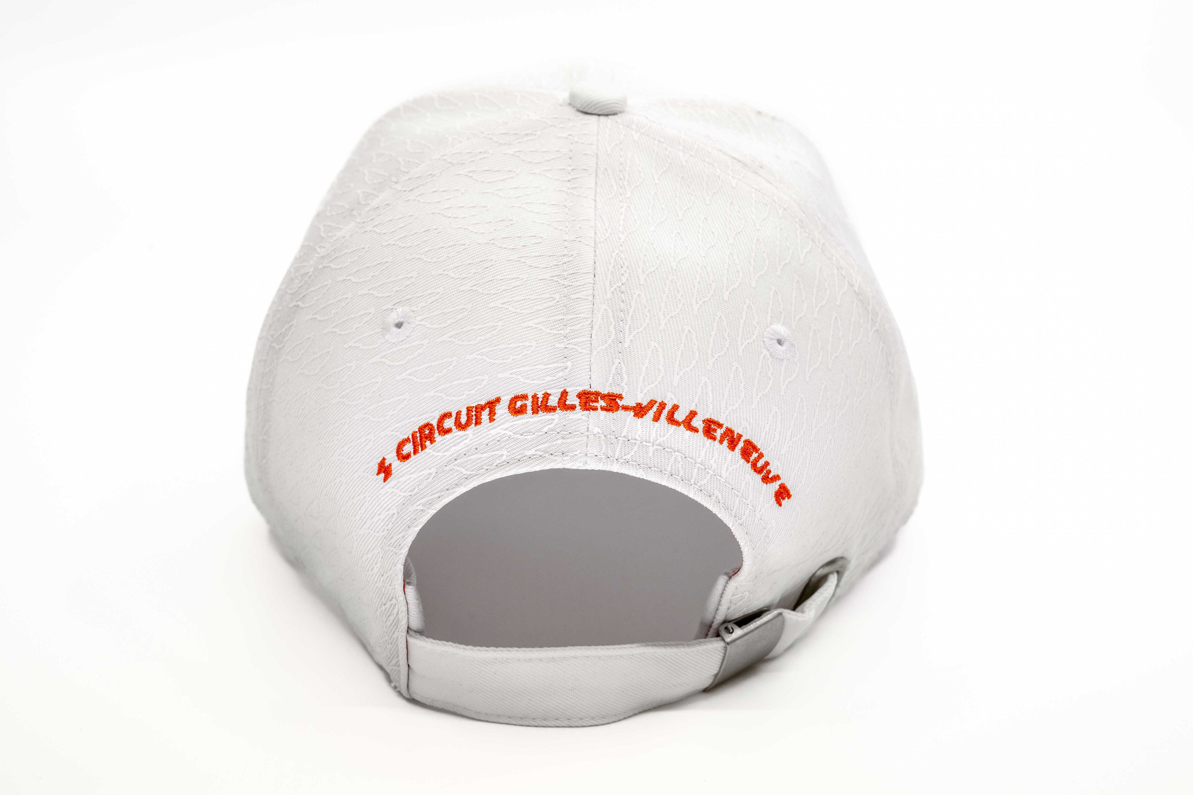 Casquette blanche à plat, vue arrière, avec logo CGV rouge brodé à la nuque.