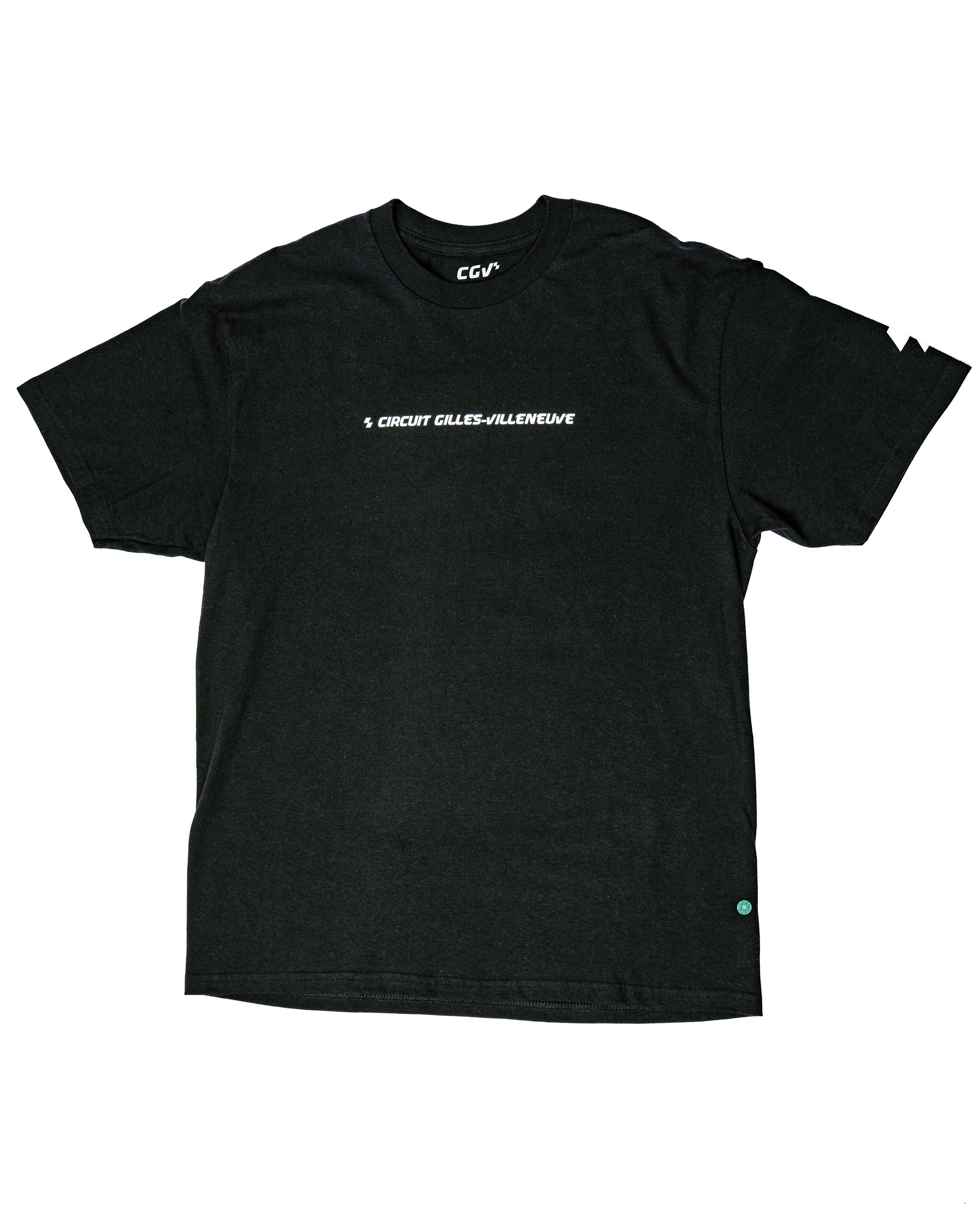 T-shirt noir à plat, côté avant, avec inscription blanche discrète sur la poitrine.