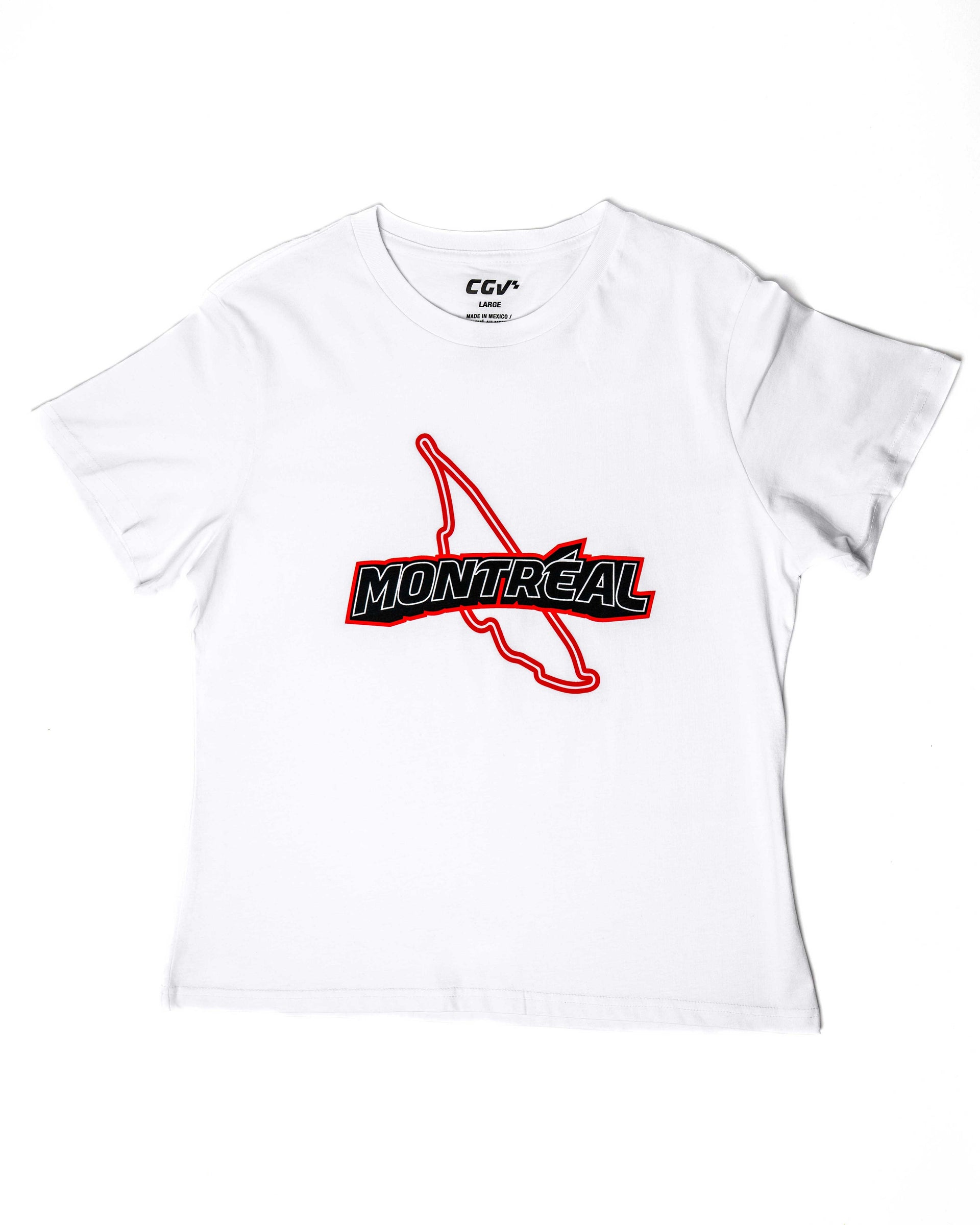 T-shirt blanc à plat avec illustration de voiture de course rouge et lettrage Montréal au centre.